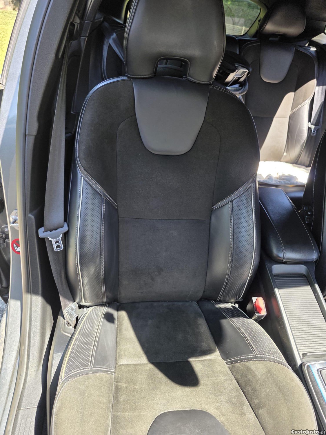 Volvo V40 RDesign — fotografia 4