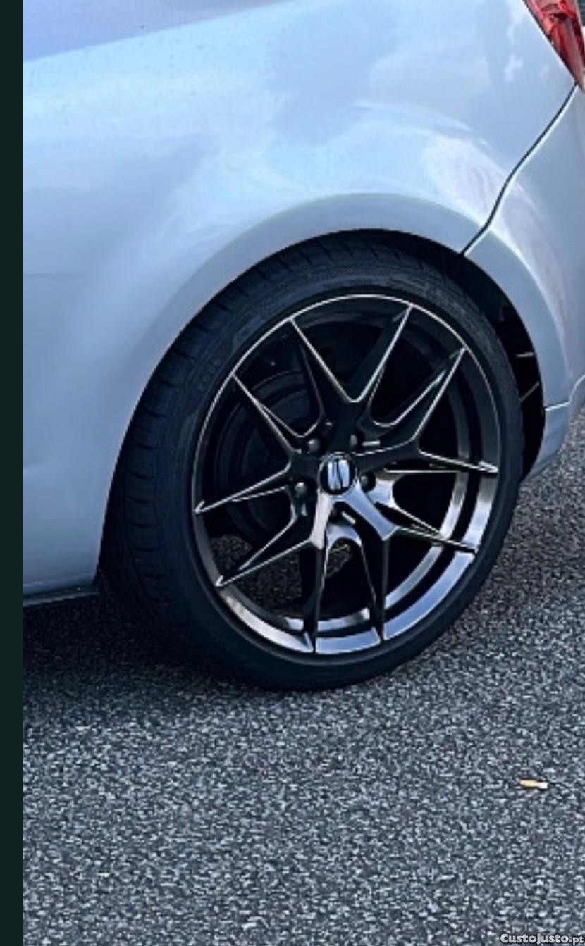 SEAT Ibiza 6J — fotografia 4