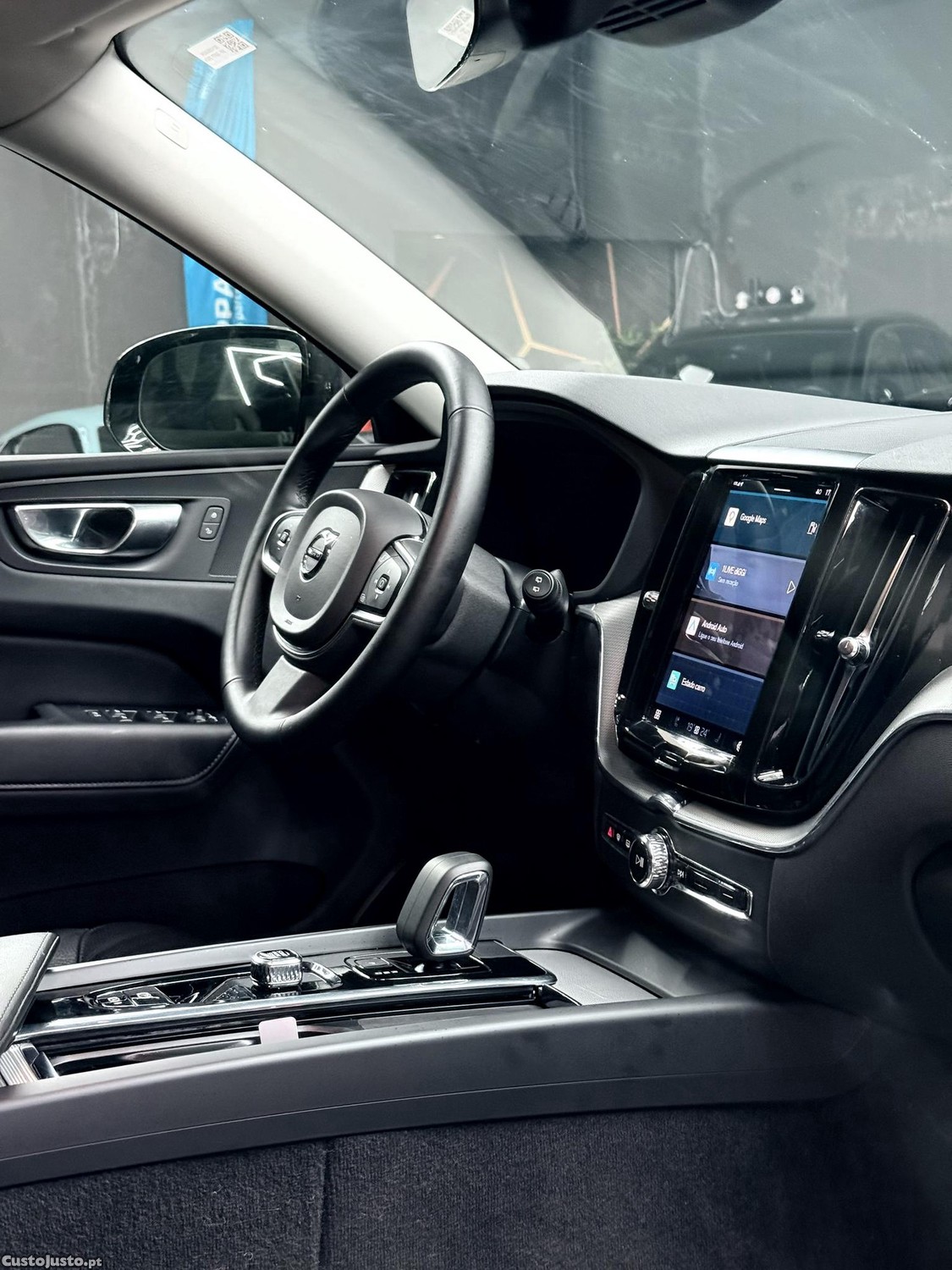 Volvo XC 60 B4 — fotografia 16