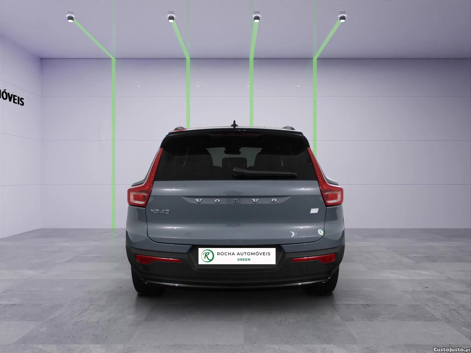 Volvo XC40 Core 69 kWh - 22 — photo 4