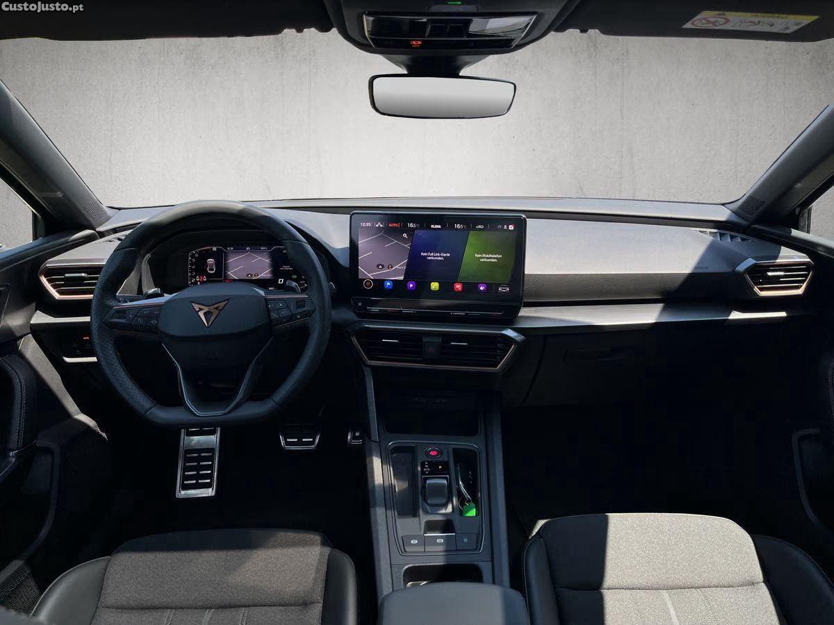 SEAT Leon 2.0 TSi VZ — fotografia 6