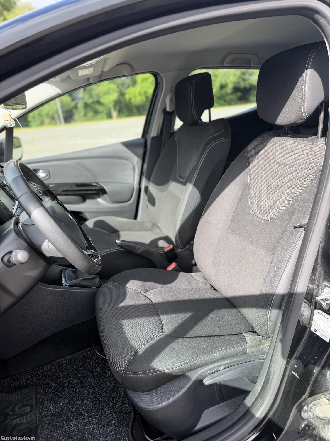 Renault Clio 1.5 Dci — fotografia 3