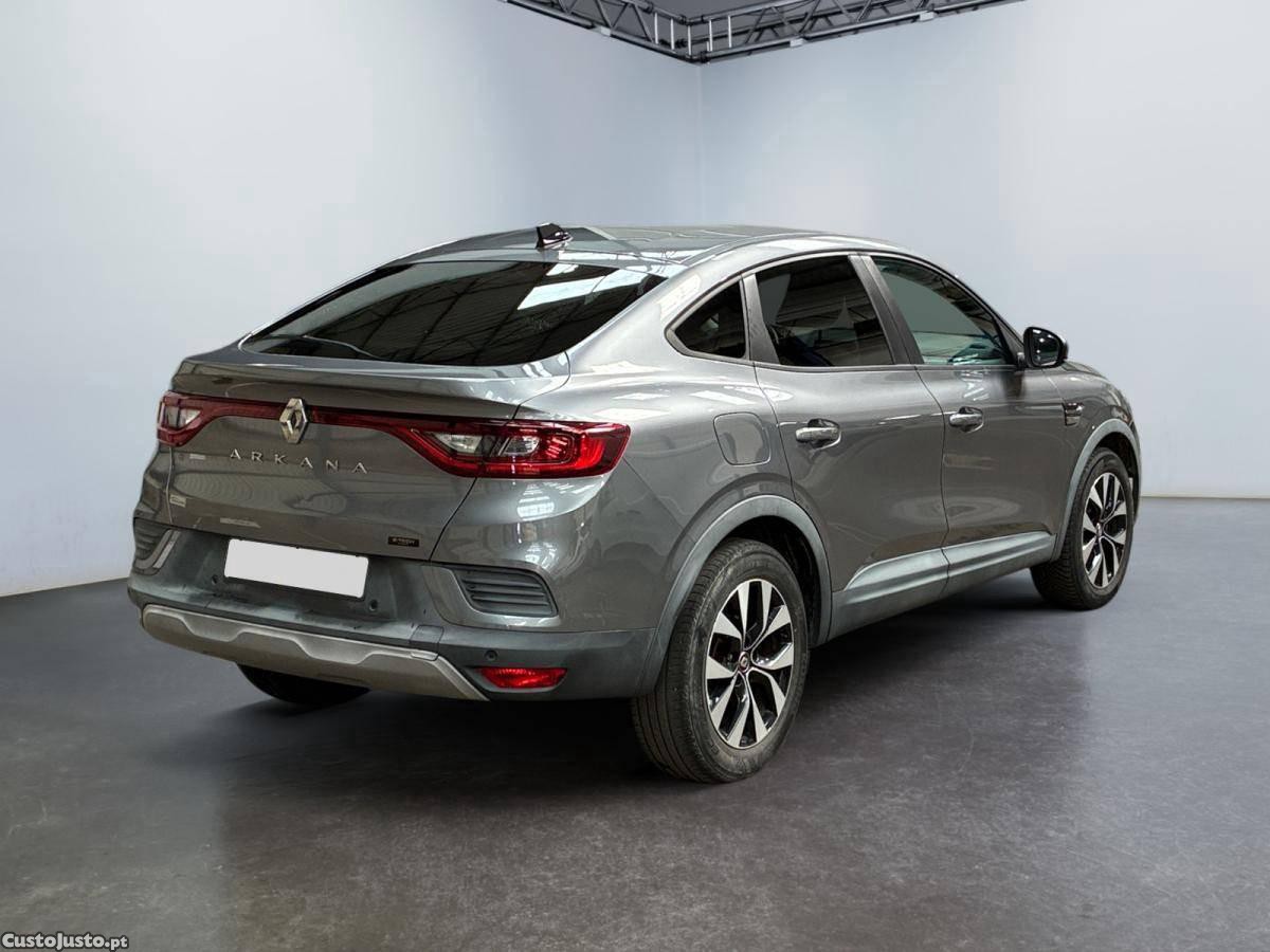 Renault Arkana E-Tech Evolution — fotografia 8