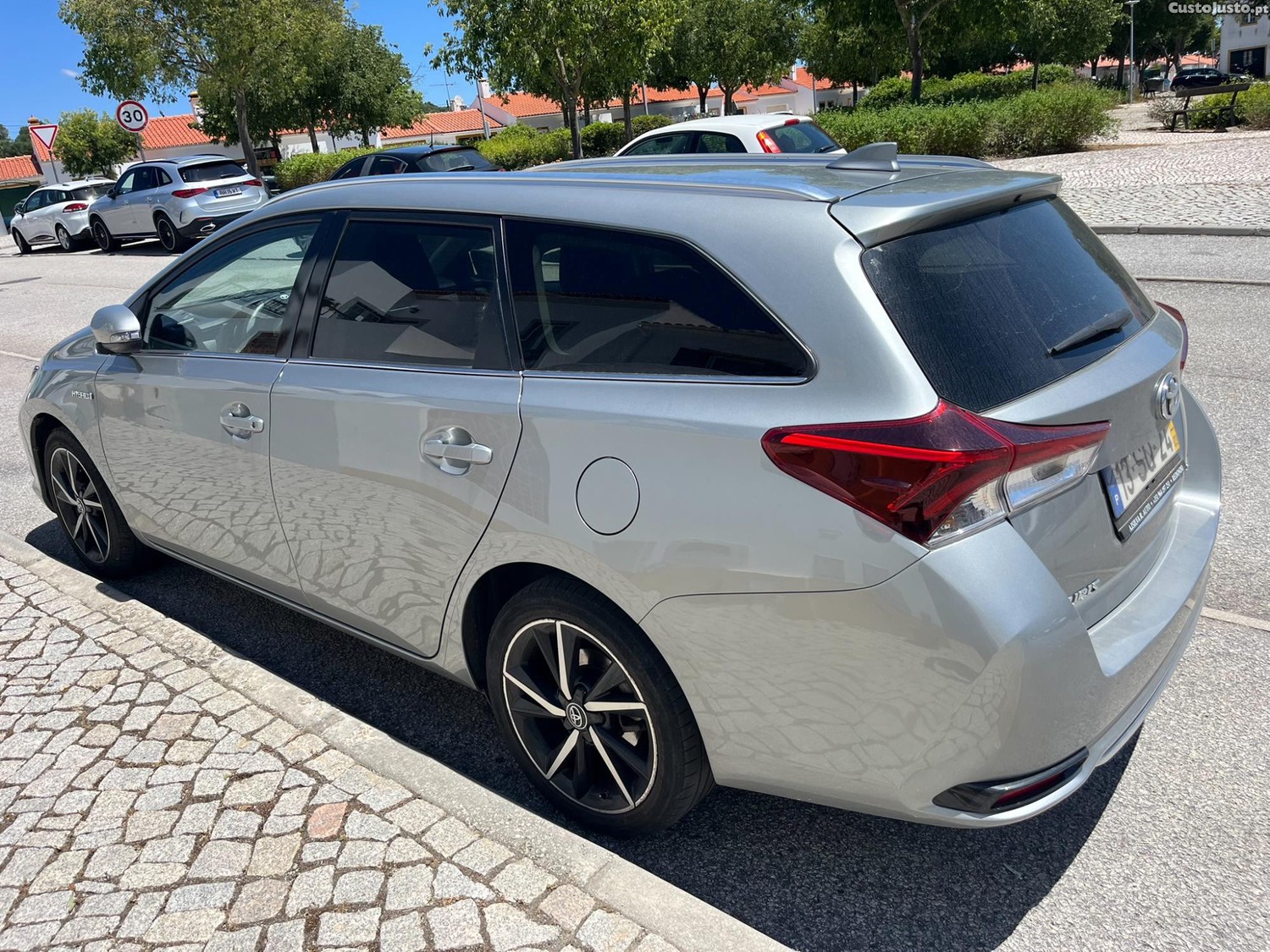 Toyota Auris Hibrid — fotografia 5