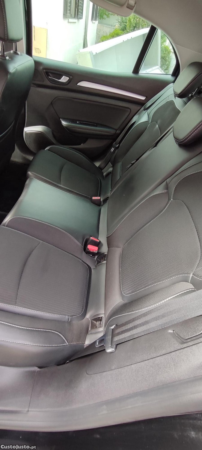 Renault Mégane 1.5 Blue dCi Intens — fotografia 5