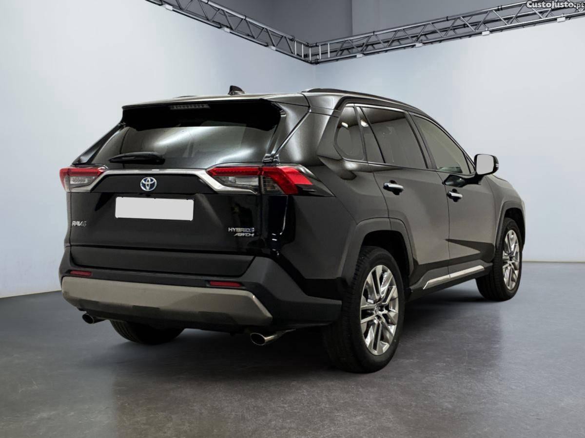 Toyota RAV4 2.5 Hybrid Dynamic AWD-i — fotografia 8
