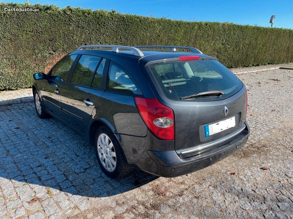 Renault Laguna 1.9 DCi — fotografia 9
