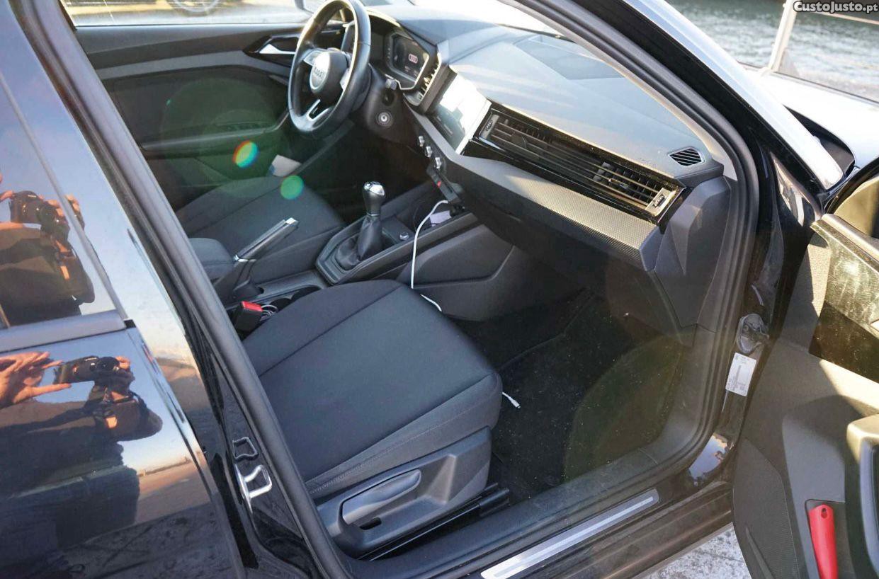 Audi A1 SportBack Advanced 25 TSFI — fotografia 5