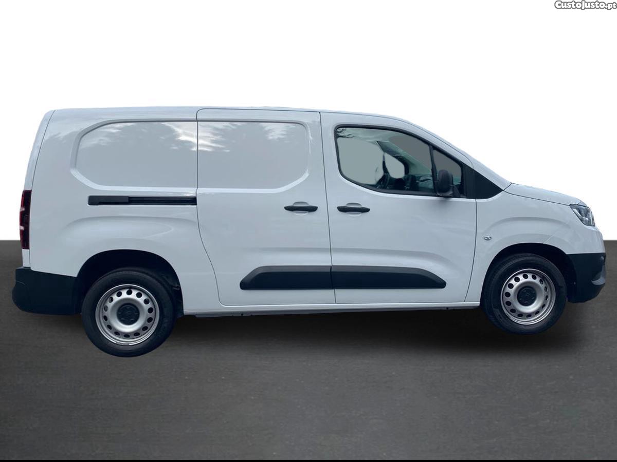 Toyota Proace City 1.5D L2 Comfort — fotografia 4
