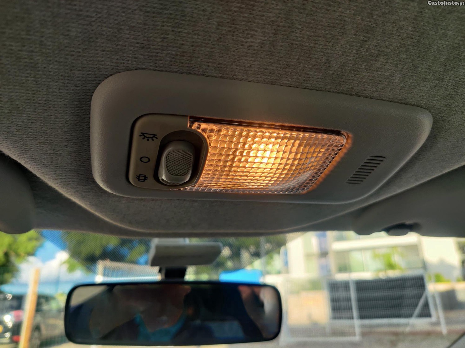 Peugeot 108 ACTIVE 1.0 VTI — fotografia 8