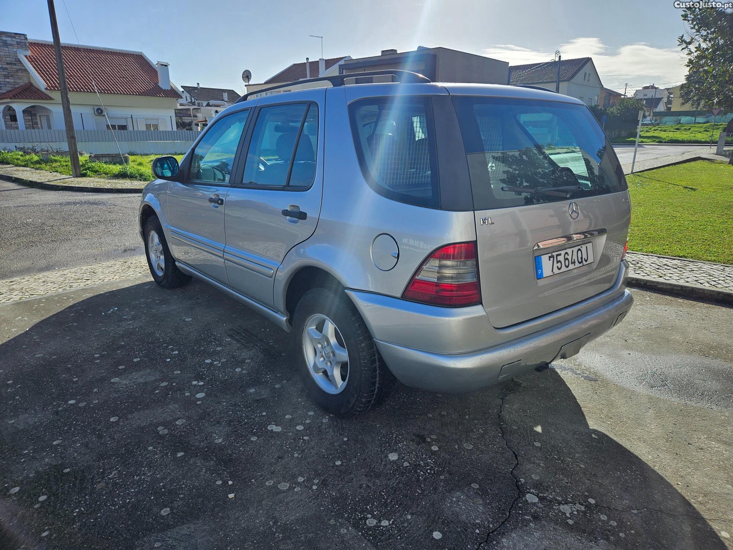 Mercedes-Benz Classe M 270 Cdi (163 113) — fotografia 10