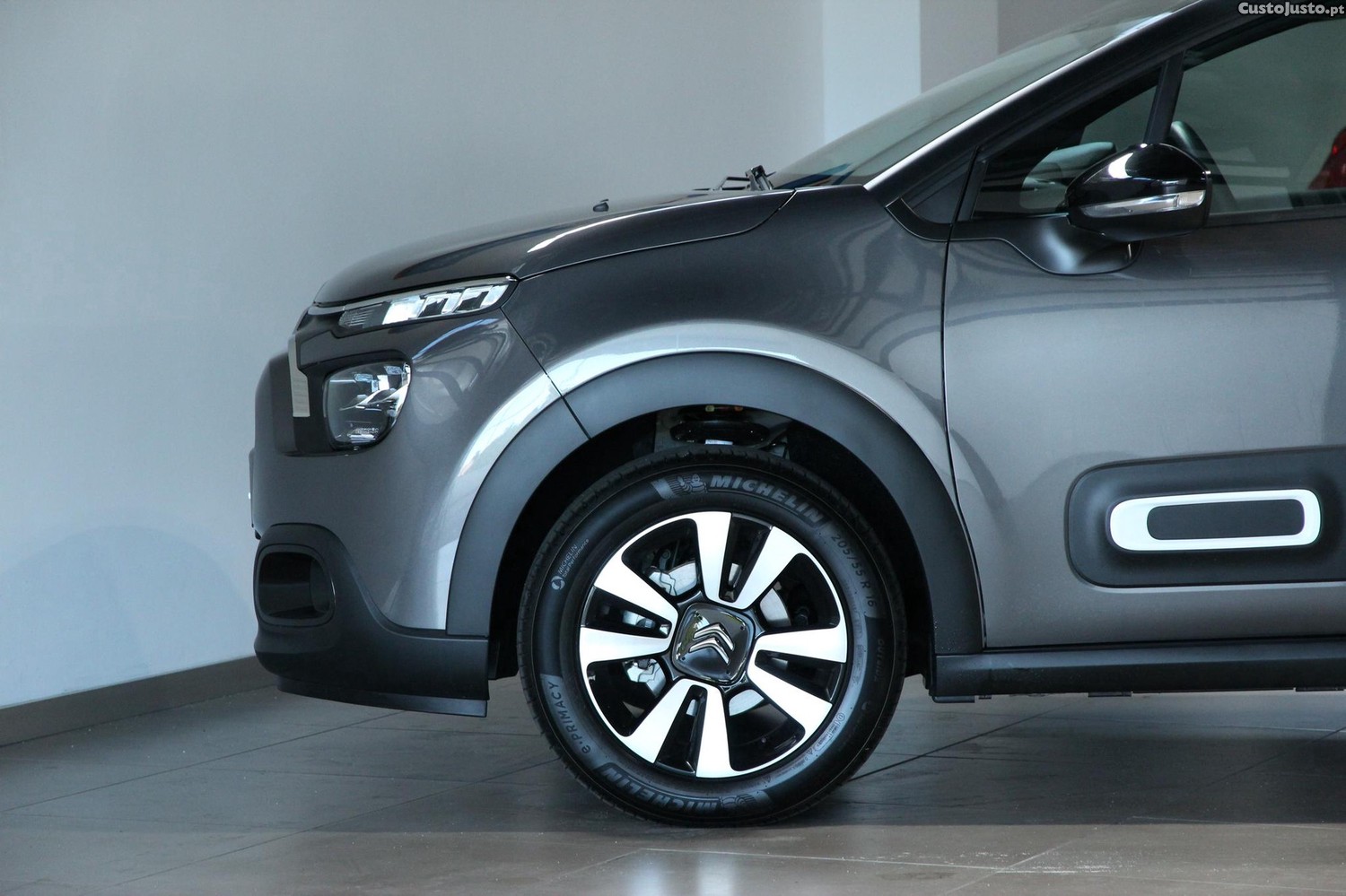 Citroën C3 1.2 PureTech Shine - 24 — photo 5