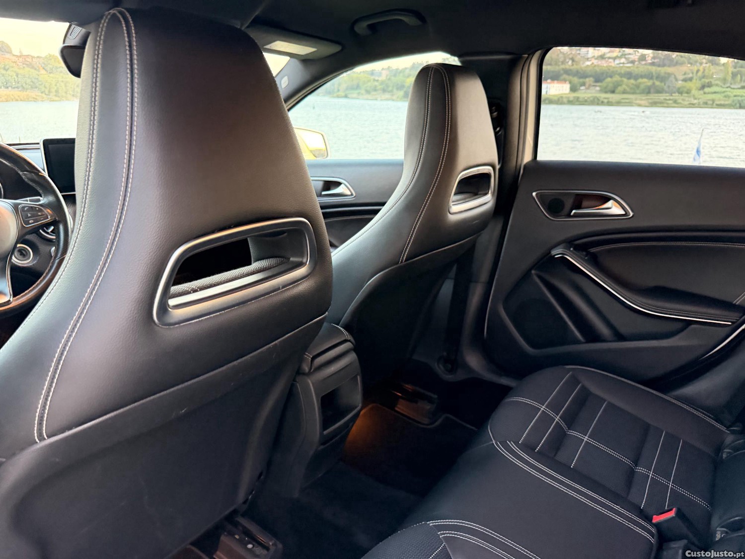 Mercedes-Benz A 200 d 7G-DCT Urban — fotografia 9