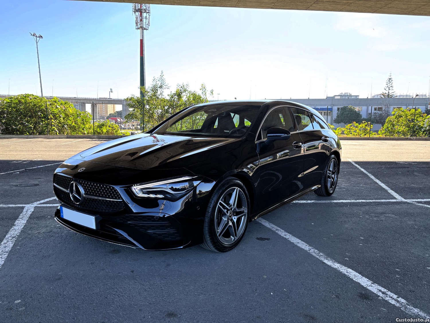 Mercedes-Benz CLA 220 d AMG Line Premium 2023 | 8G-Tronic | 190 CV | 9.000 Km | Garantia Mercedes | Full Extras — fotografia 6