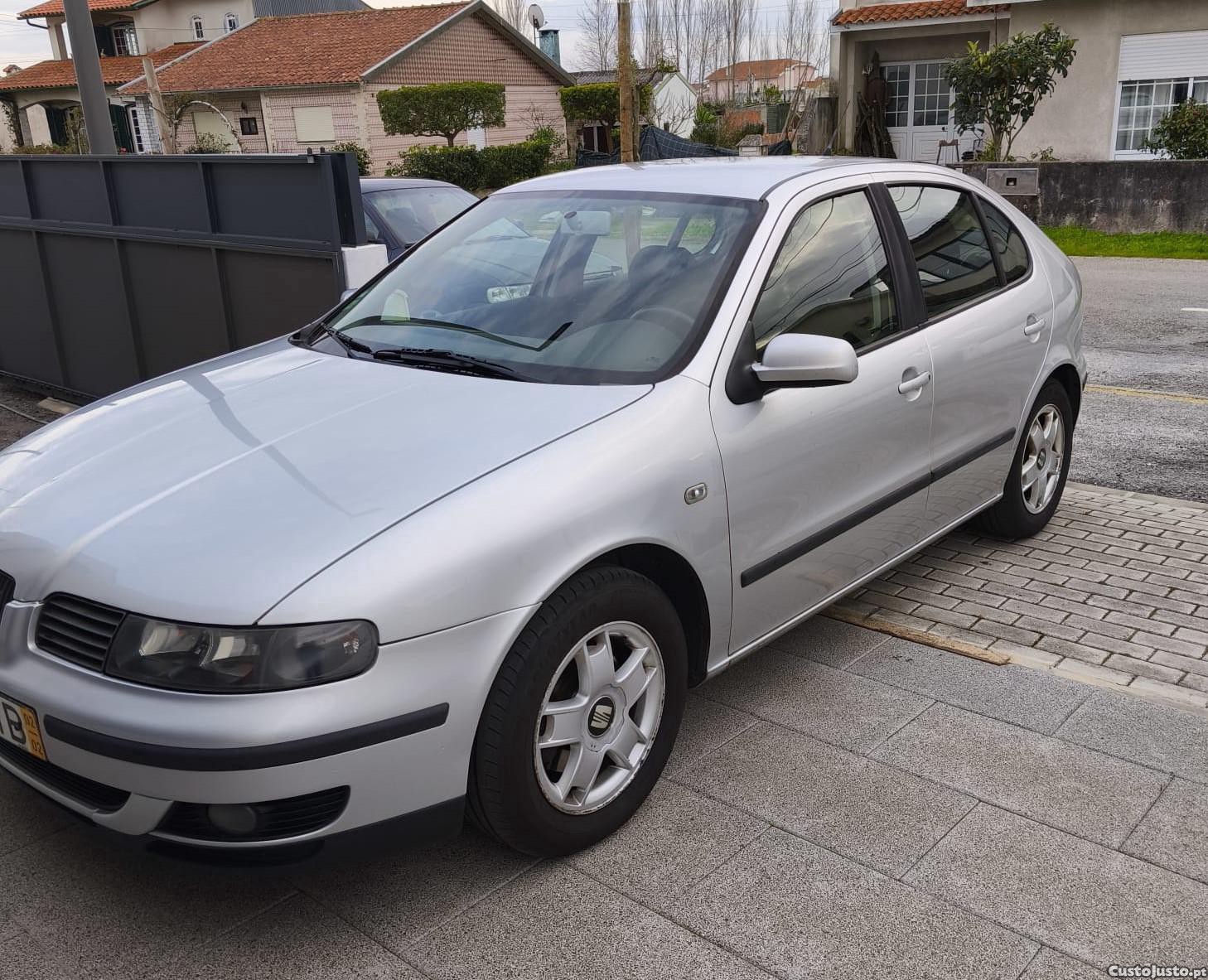 SEAT Leon 1.9 Tdi — fotografia 7
