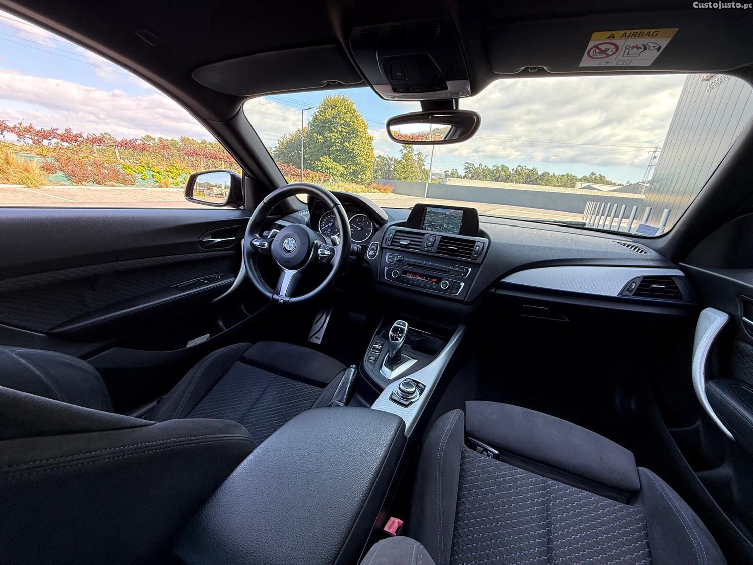 BMW 220 D Coupe Pack M Auto — fotografia 3