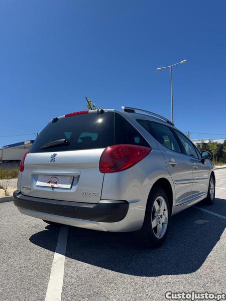 Peugeot 207 1.4 — photo 3