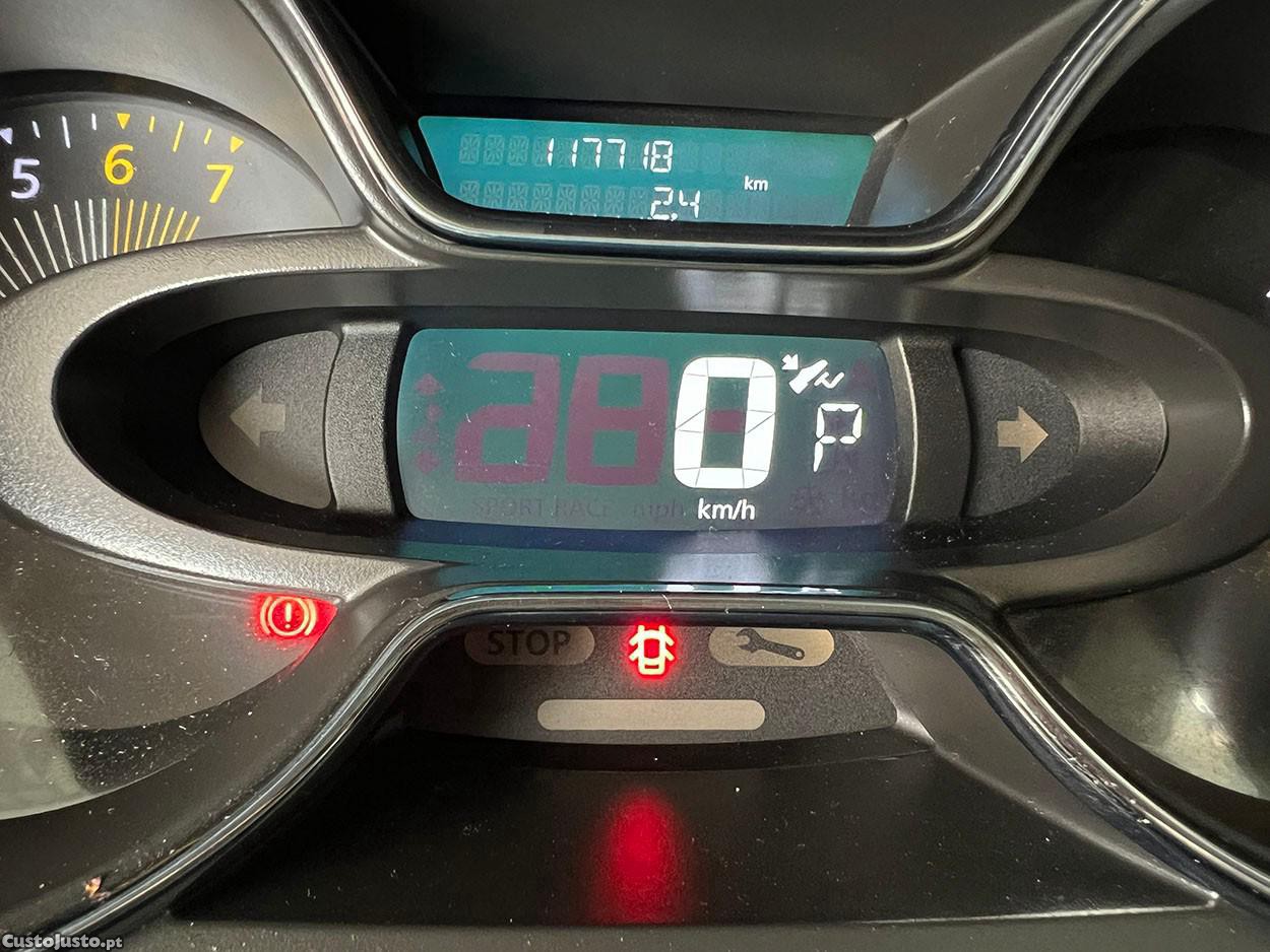 Renault Captur 1.2 TCe Exclusive EDC — fotografia 11