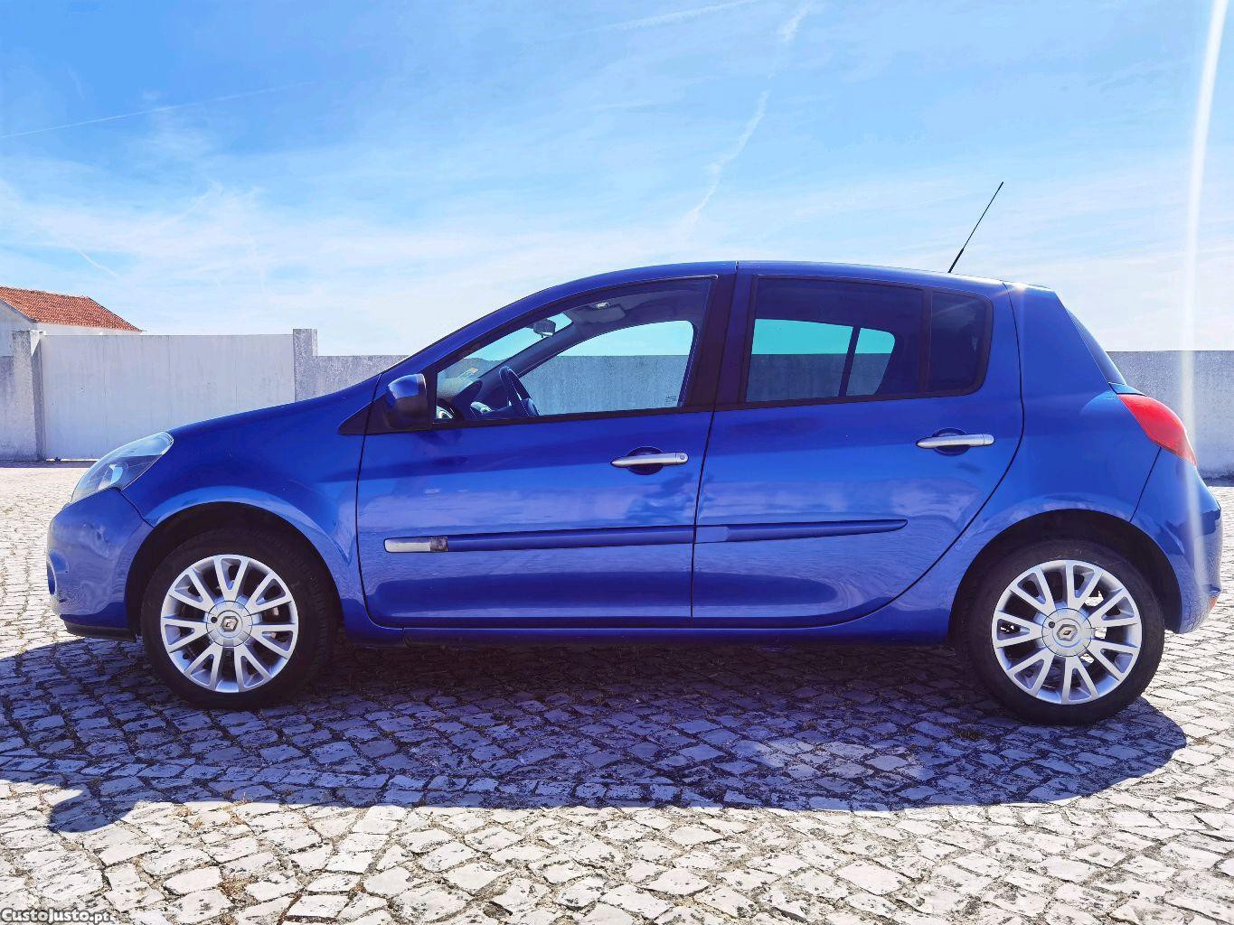Renault Clio 1.2 Dynamic S GPS — fotografia 10