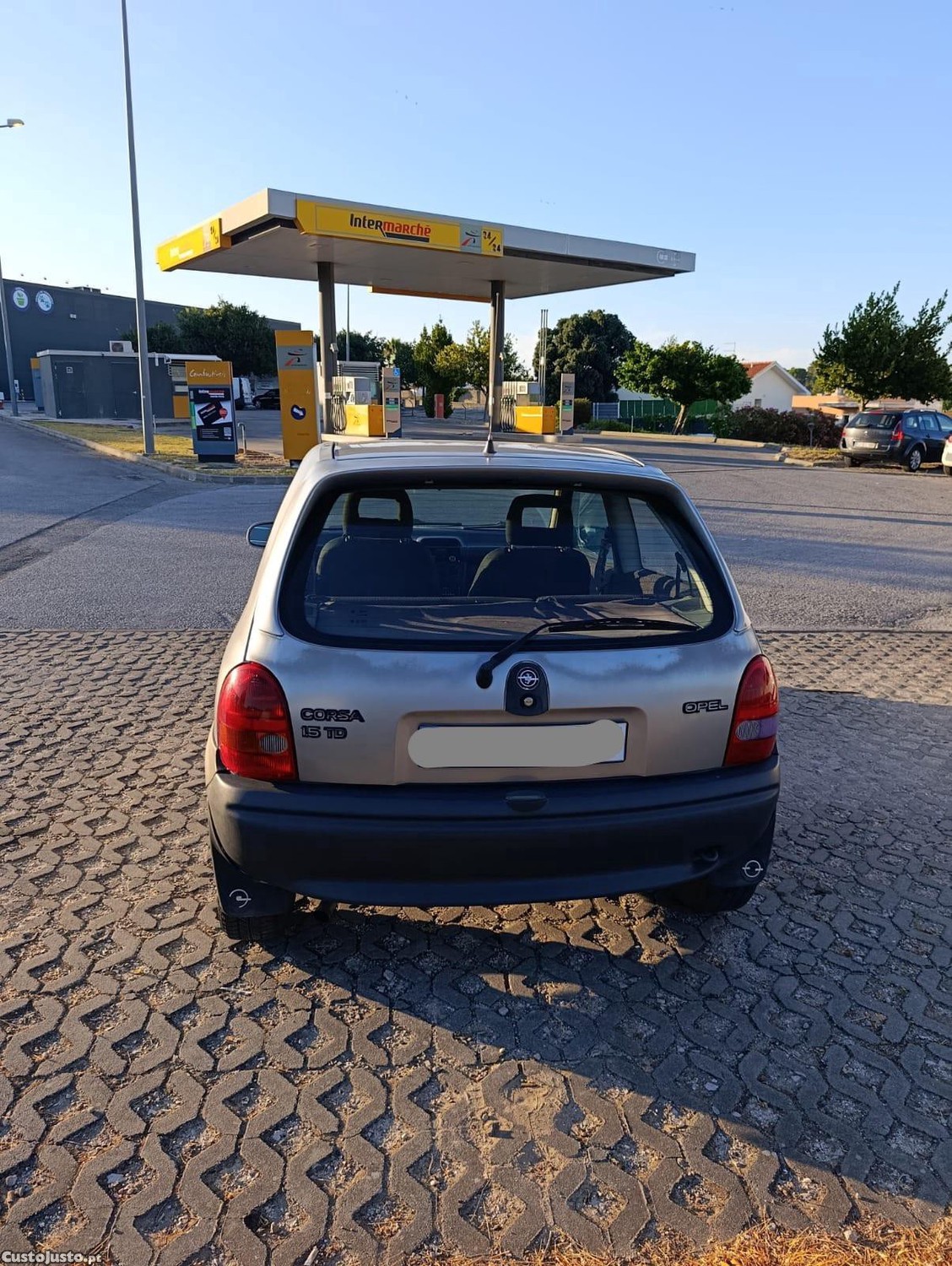 Opel Corsa 1.5 — fotografia 7