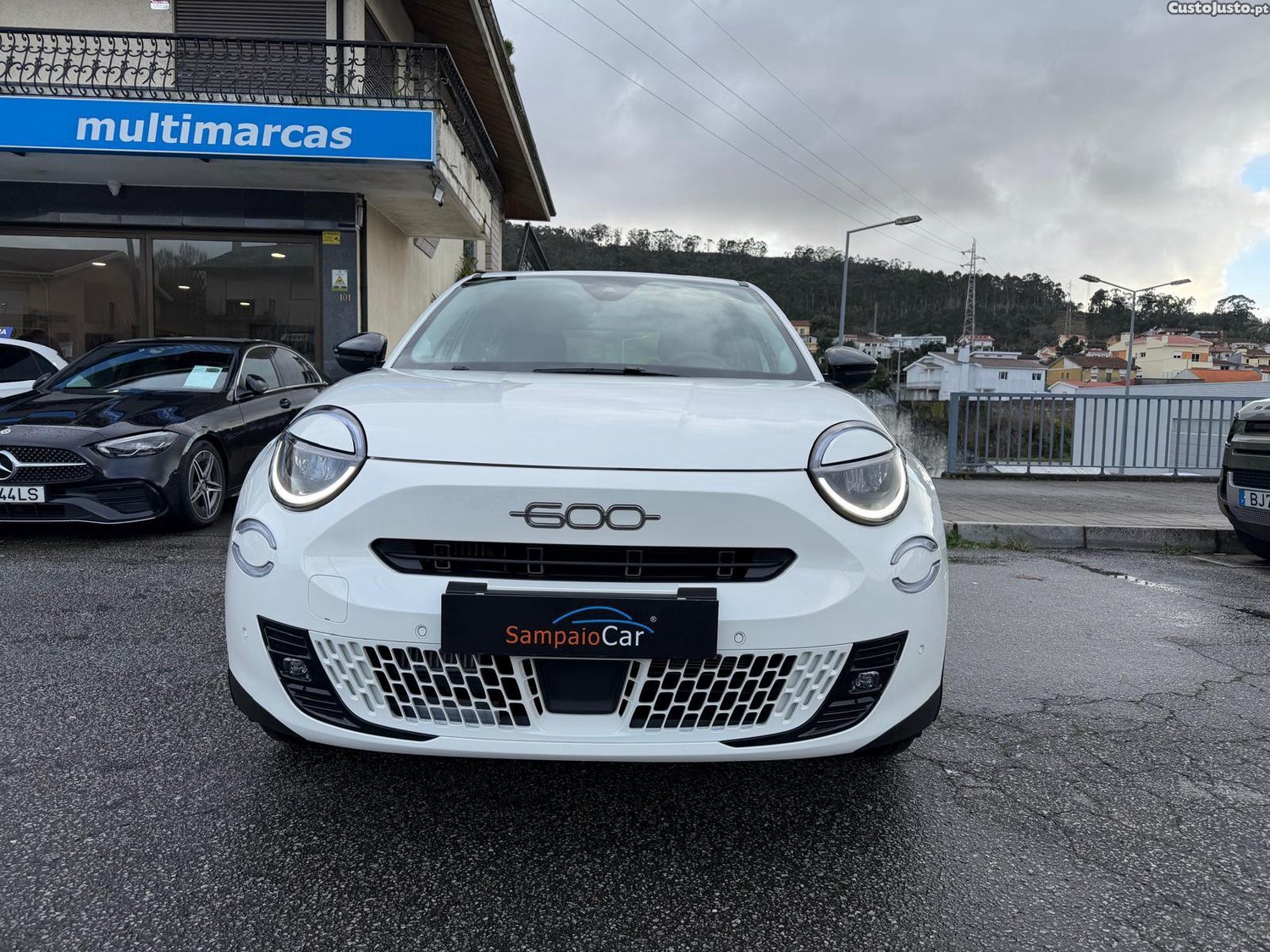 Fiat 600 1.2 Hybrid Icon — fotografia 25