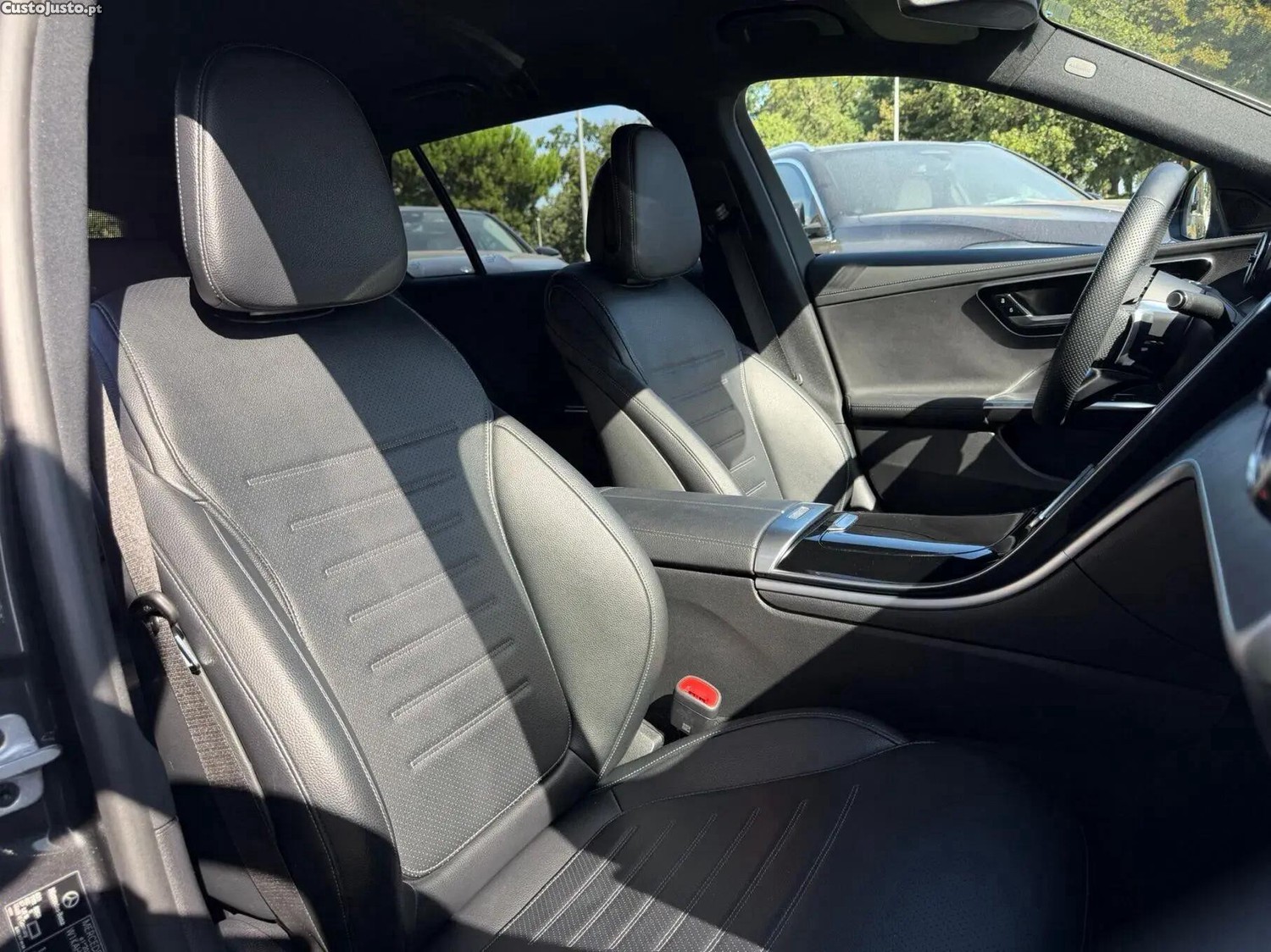 Mercedes-Benz C 300 e AMG Line — fotografia 14