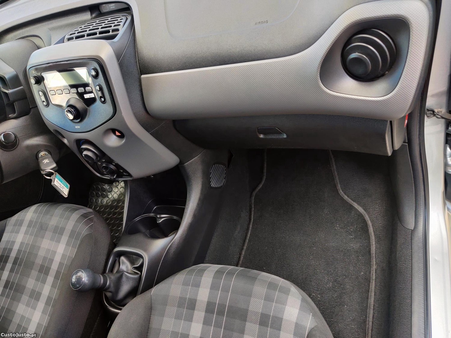 Peugeot 108 ACTIVE 1.0 VTI — fotografia 6