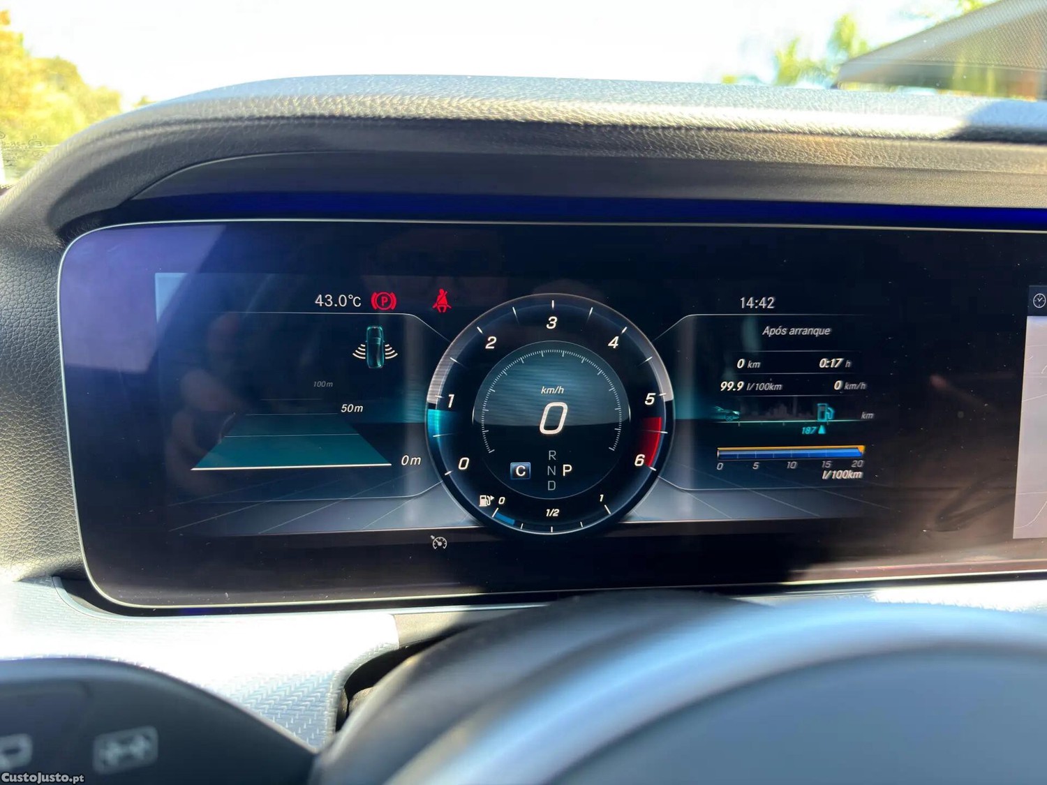 Mercedes-Benz E 220 d Avantgarde — fotografia 3