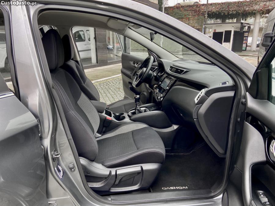 Nissan Qashqai 1.5 dCi N-Connecta — fotografia 9