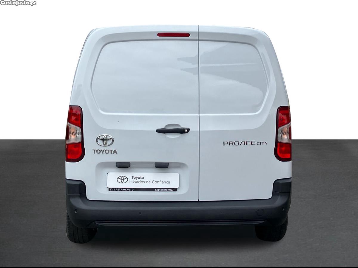 Toyota Proace City 1.5D L1 Exclusive — fotografia 9