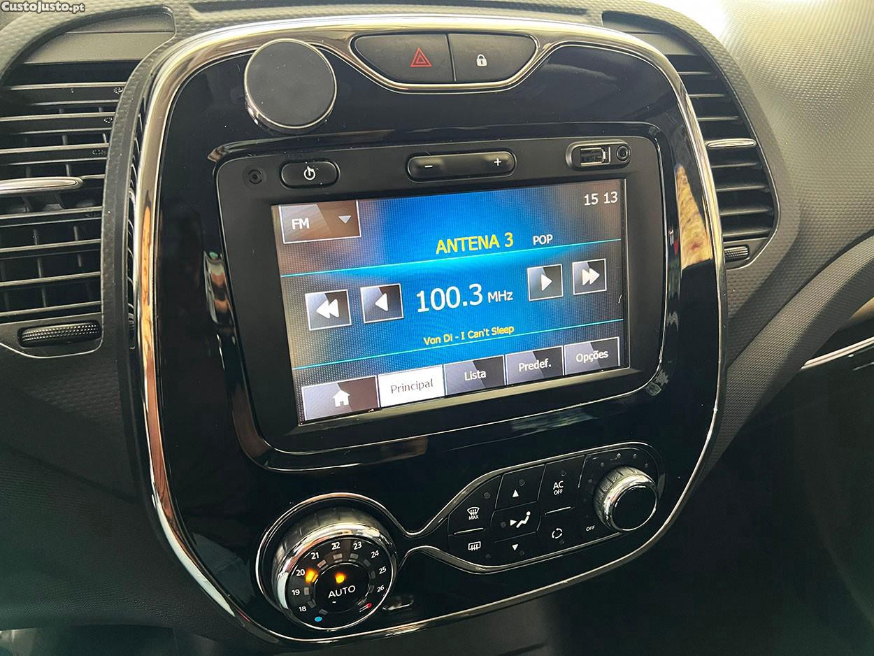 Renault Captur 1.2 TCe Exclusive EDC — fotografia 12