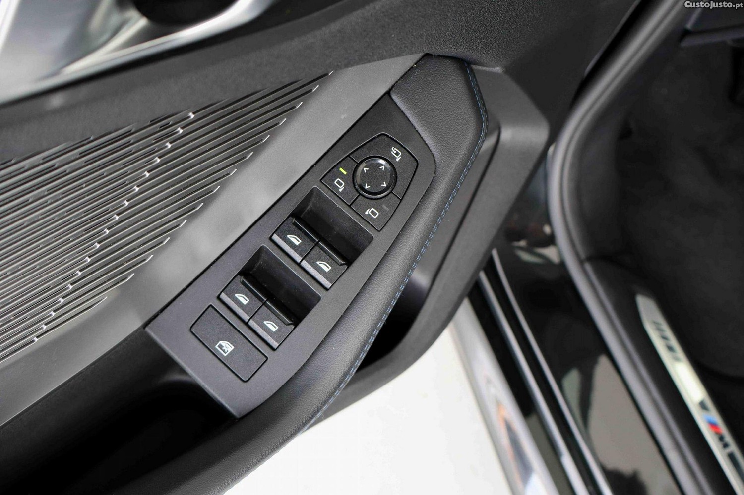 BMW 116 Pack Desportivo M — fotografia 17