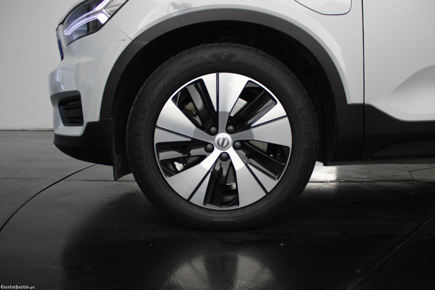 Volvo XC 40 T5 1.5 PHEV INSCRIPTION — fotografia 3