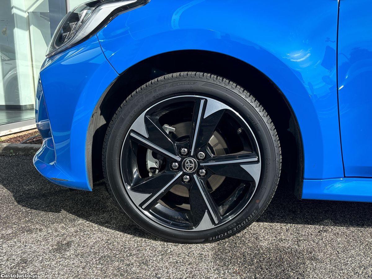 Toyota Yaris 1.5 HDF Premier Edition — fotografia 5