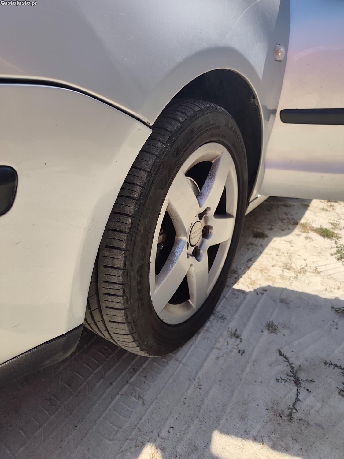 Volkswagen Polo 1.2 5portas — fotografia 8