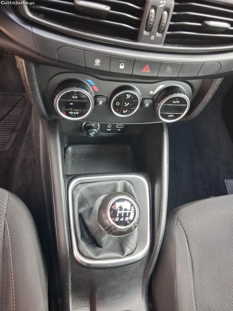 Fiat Tipo 1.4 Lounge — fotografia 7