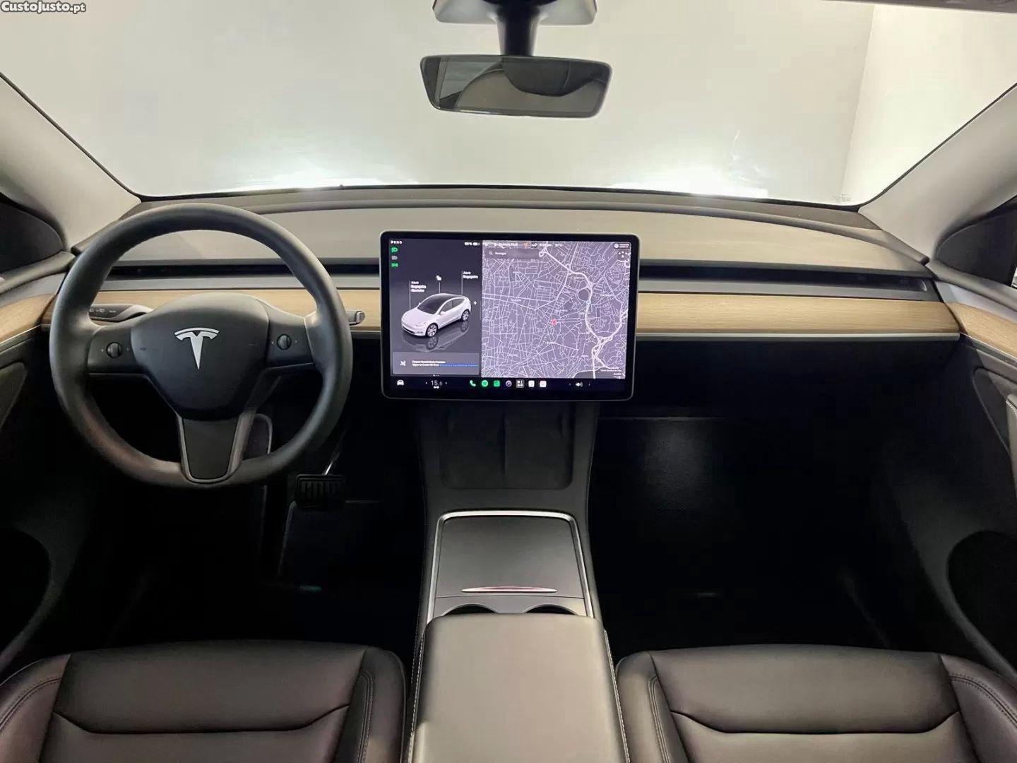 Tesla Model Y Long range tração integral — fotografia 39