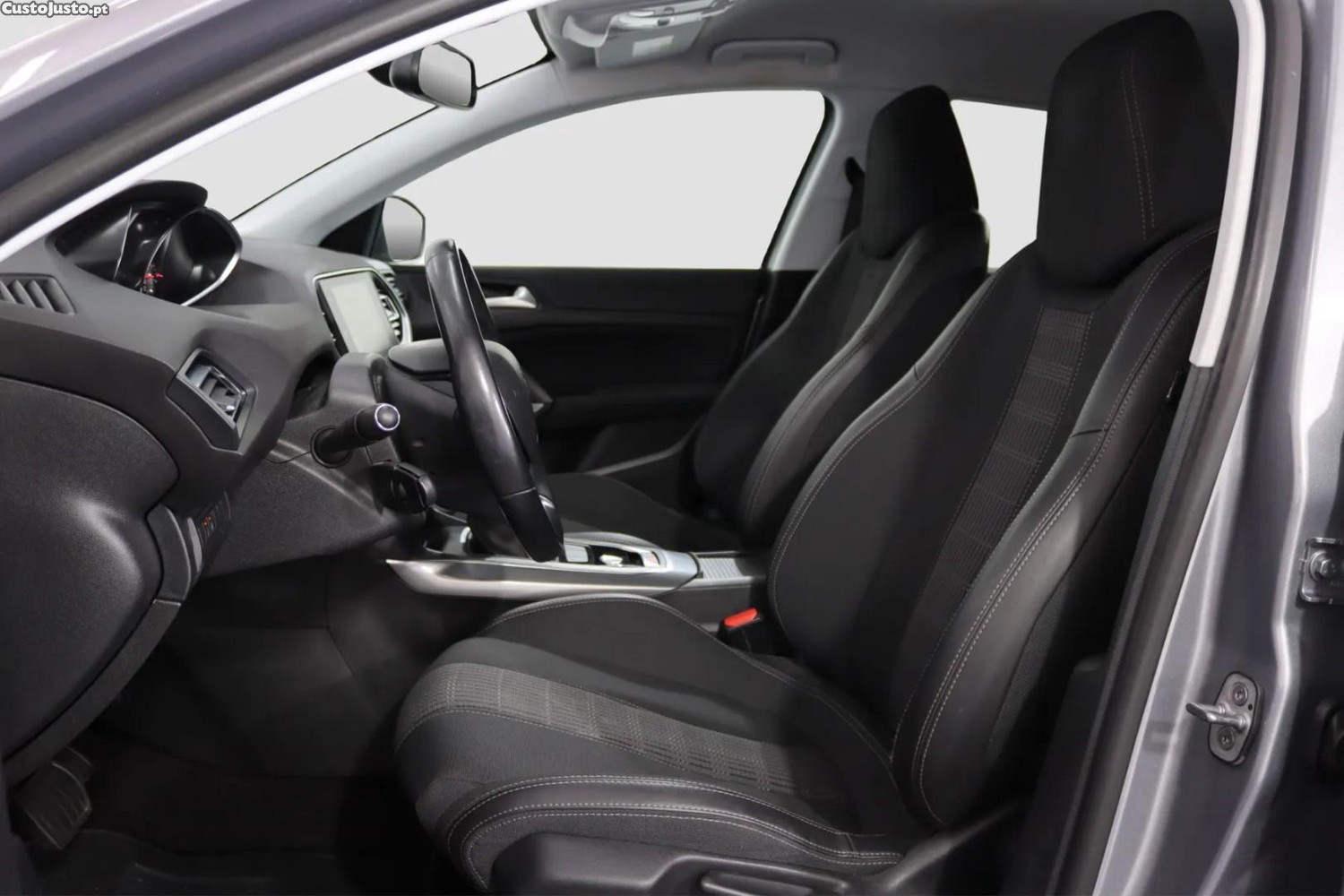 Peugeot 308 1.2 PureTech Allure EAT6 — fotografia 3