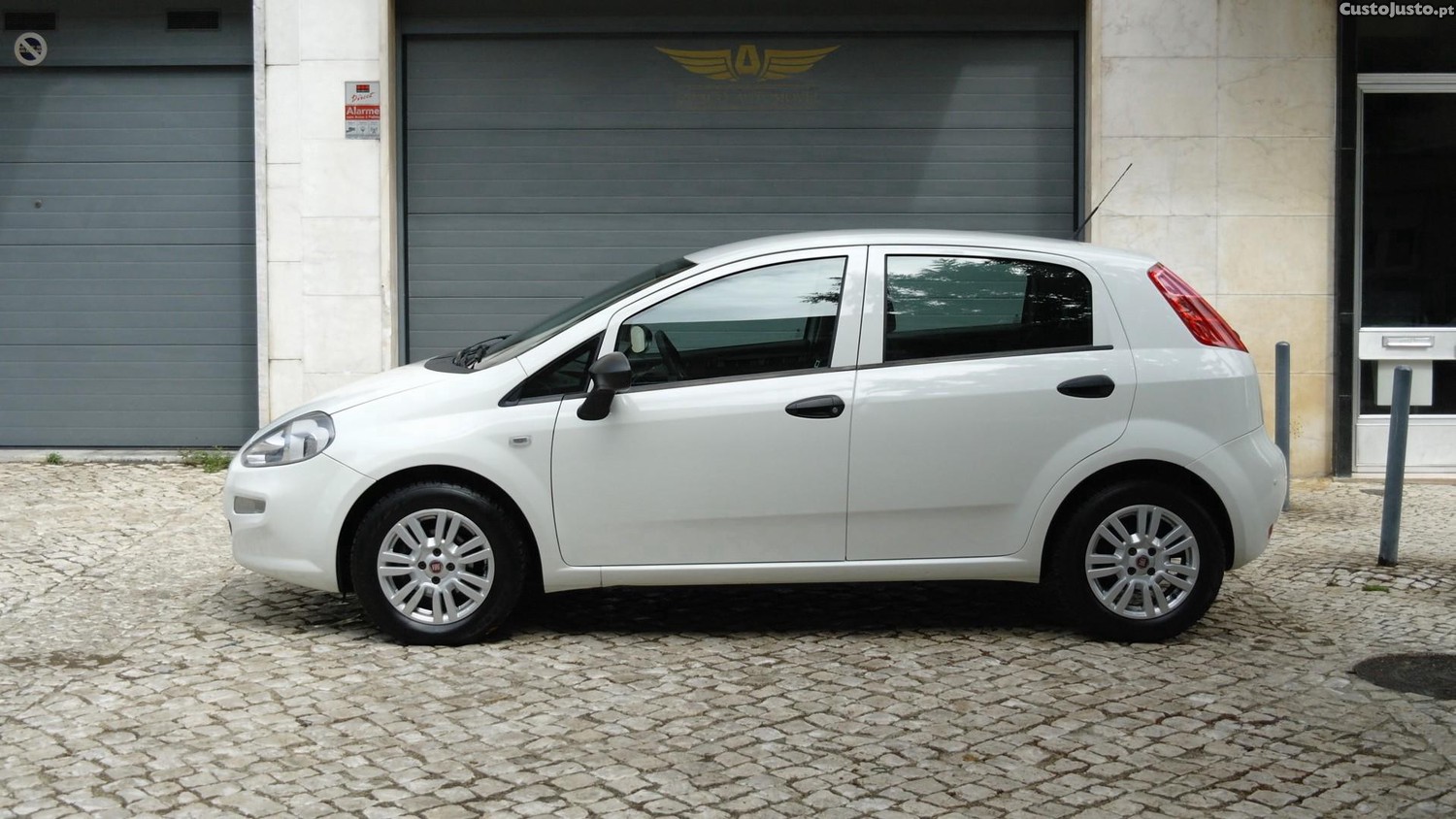 Fiat Punto 1.2 Lounge S&S — fotografia 21