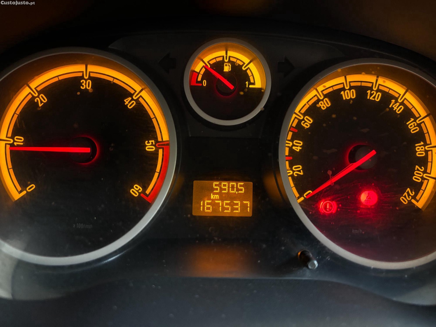 Opel Corsa 1.3 cdti com 167 mil kms — fotografia 9