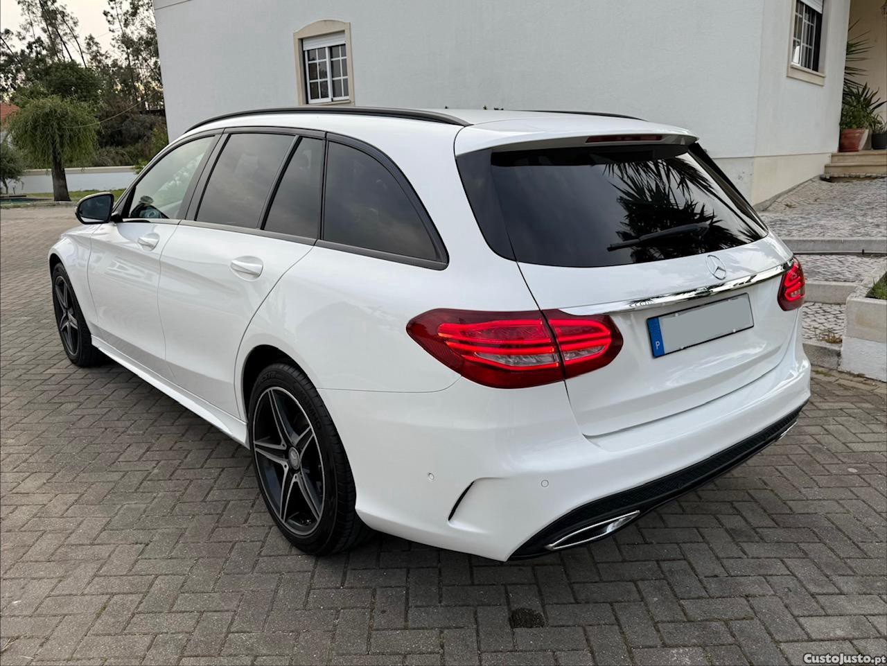 Mercedes-Benz C 220 d 170cv Auto. Pack AMG — fotografia 10
