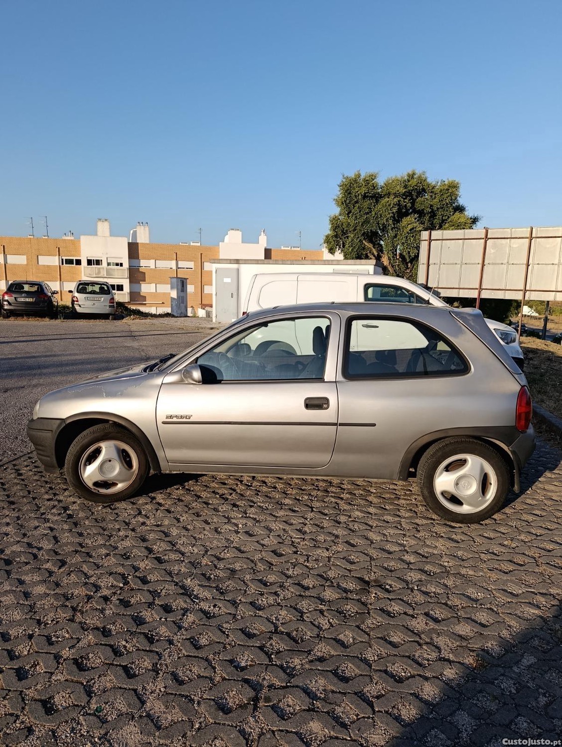 Opel Corsa 1.5 — fotografia 5