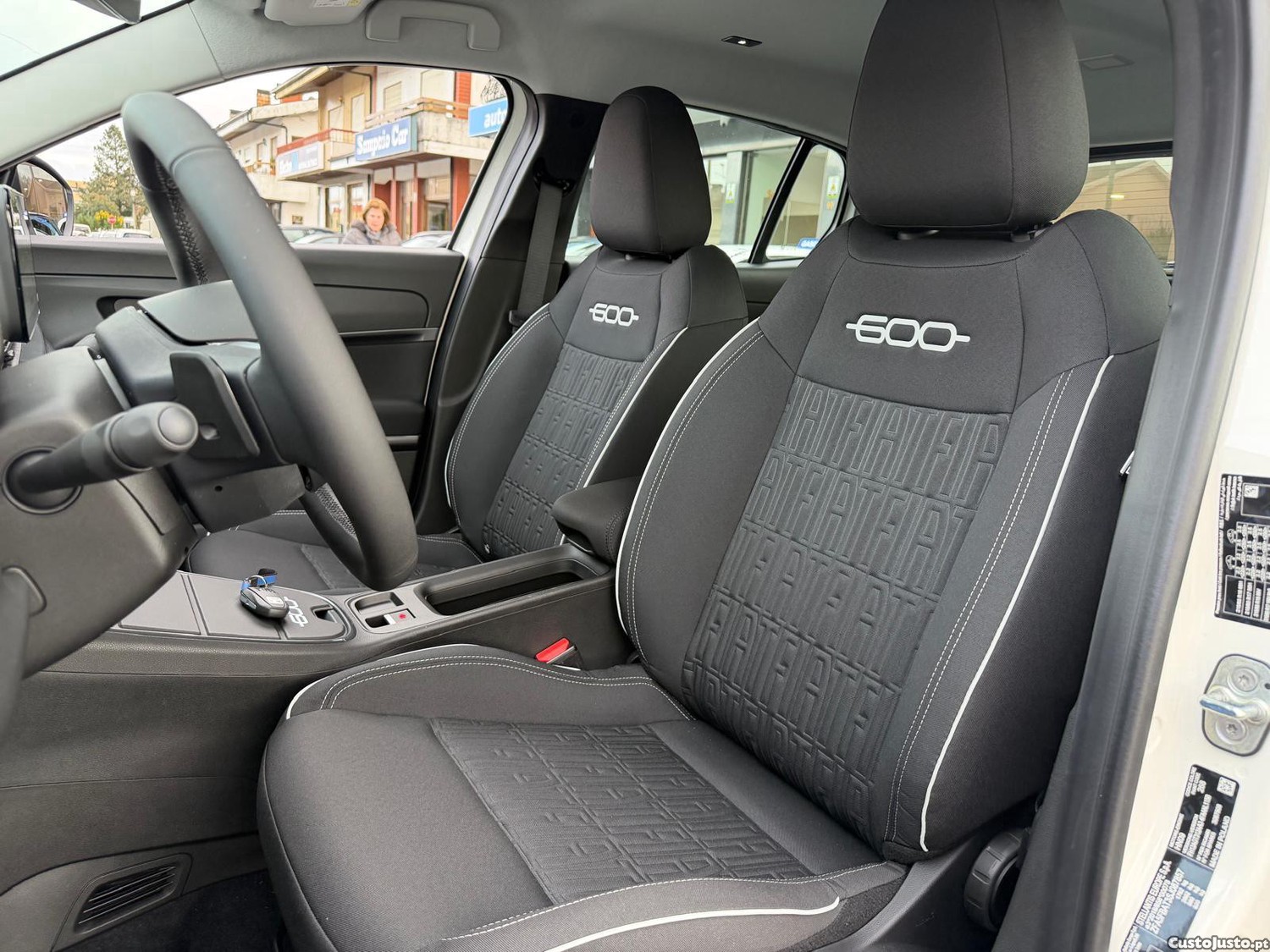Fiat 600 1.2 Hybrid Icon — fotografia 18