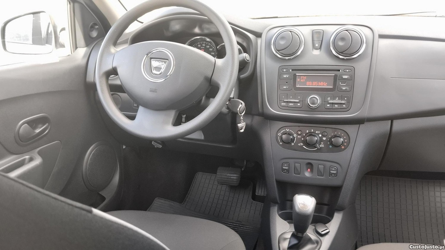 Dacia Sandero nd — fotografia 5
