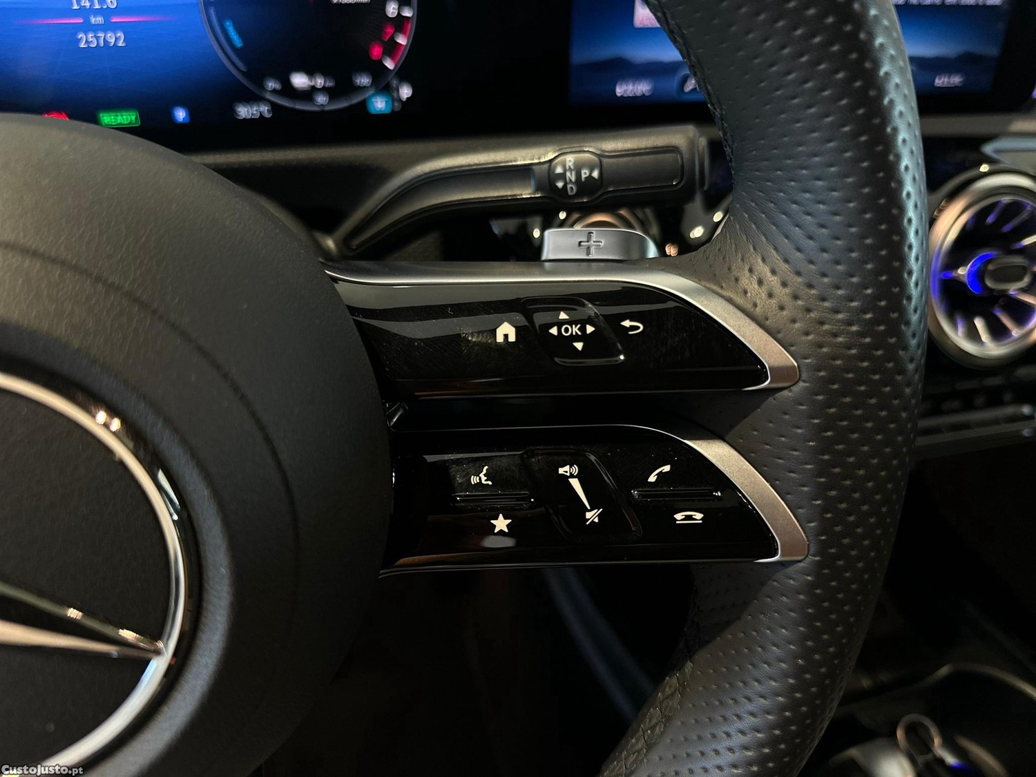 Mercedes-Benz CLA 250 e AMG Line — fotografia 9