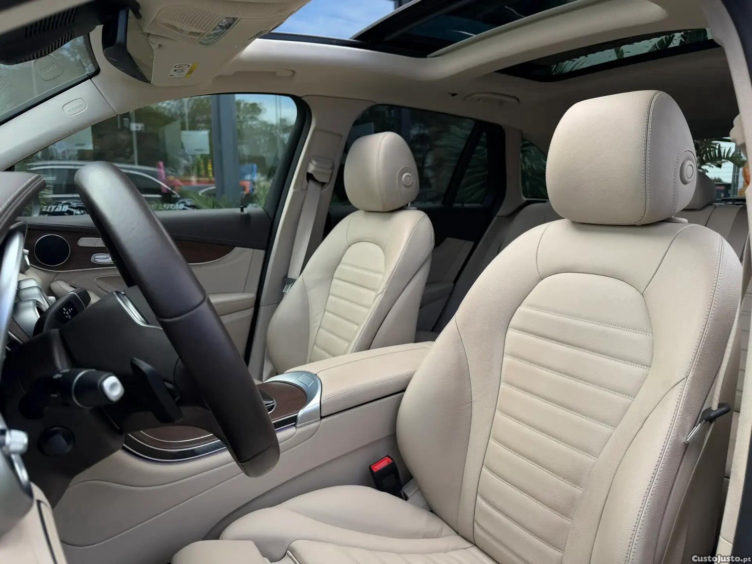 Mercedes-Benz GLC 300 de 4Matic — fotografia 14