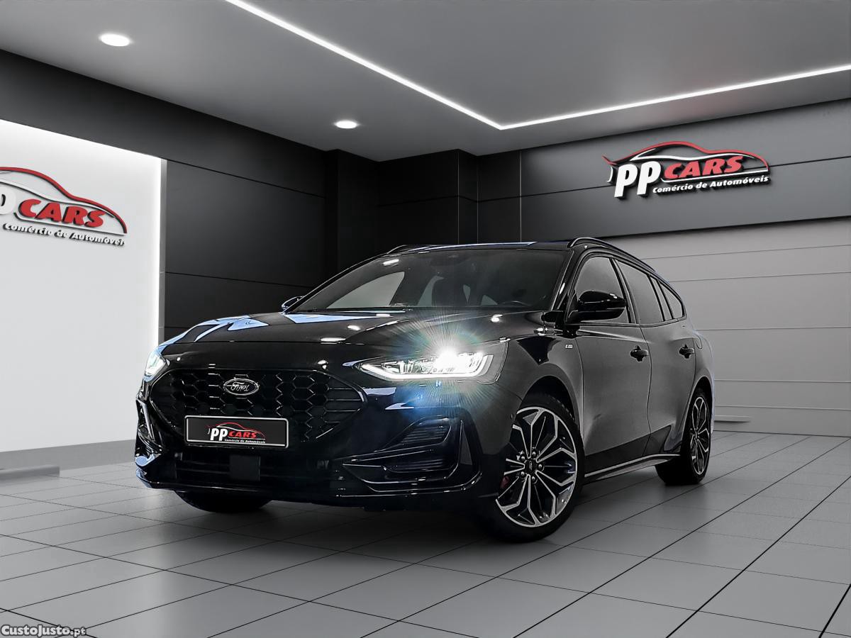 Ford Focus 1.0 EcoBoost MHEV ST — fotografia 19