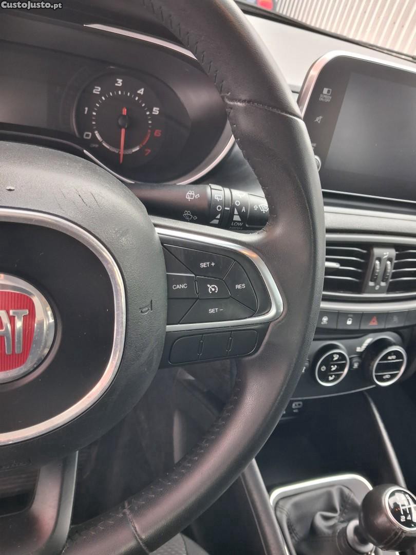 Fiat Tipo 1.4 Lounge — fotografia 8