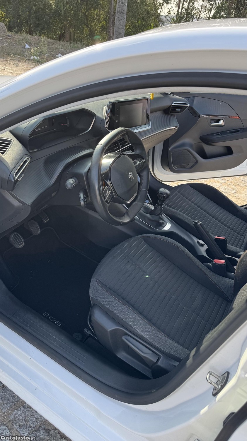 Peugeot 208 II — fotografia 4