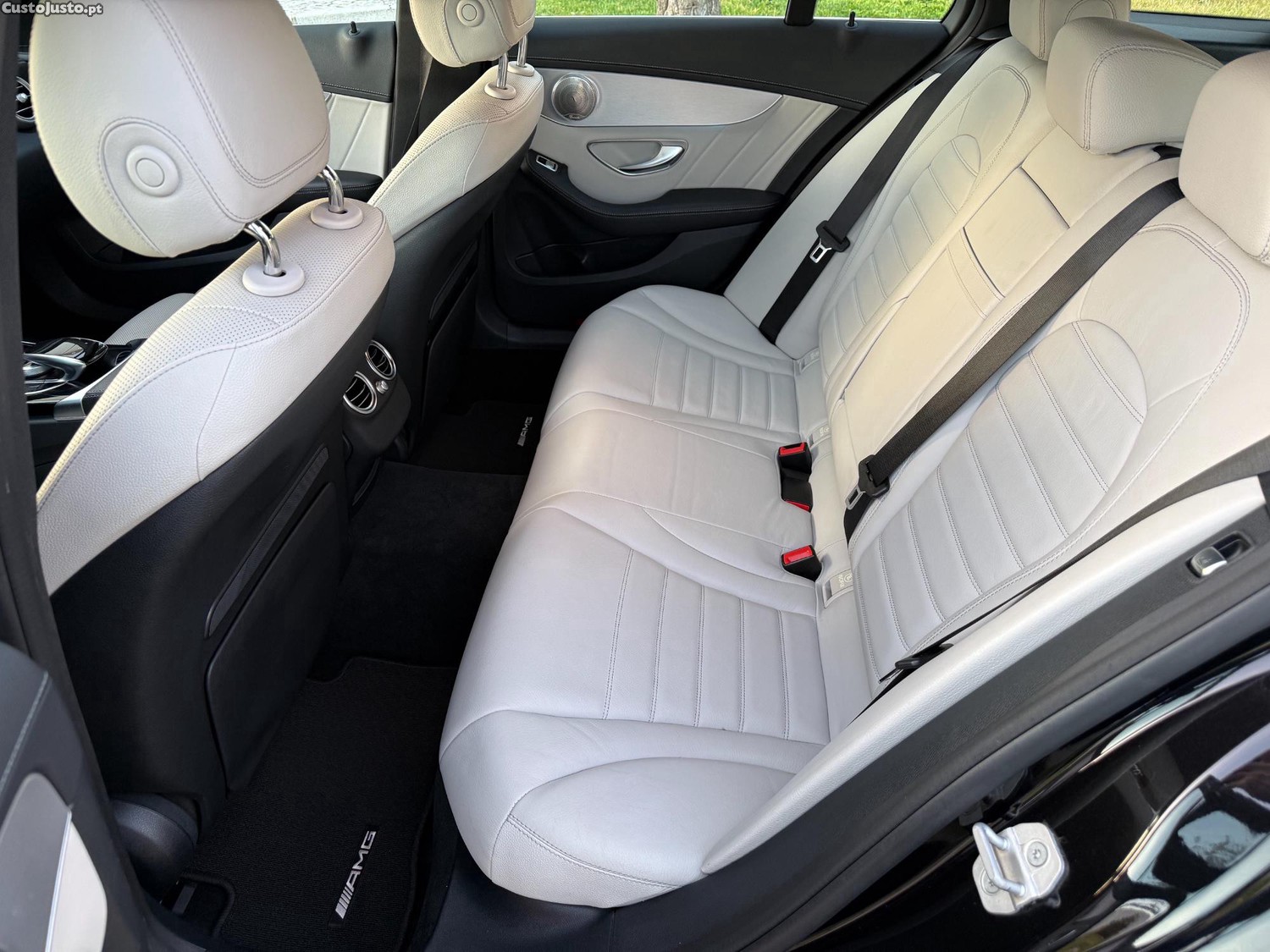 Mercedes-Benz C 250 d 205cv Auto. Pack AMG — fotografia 4